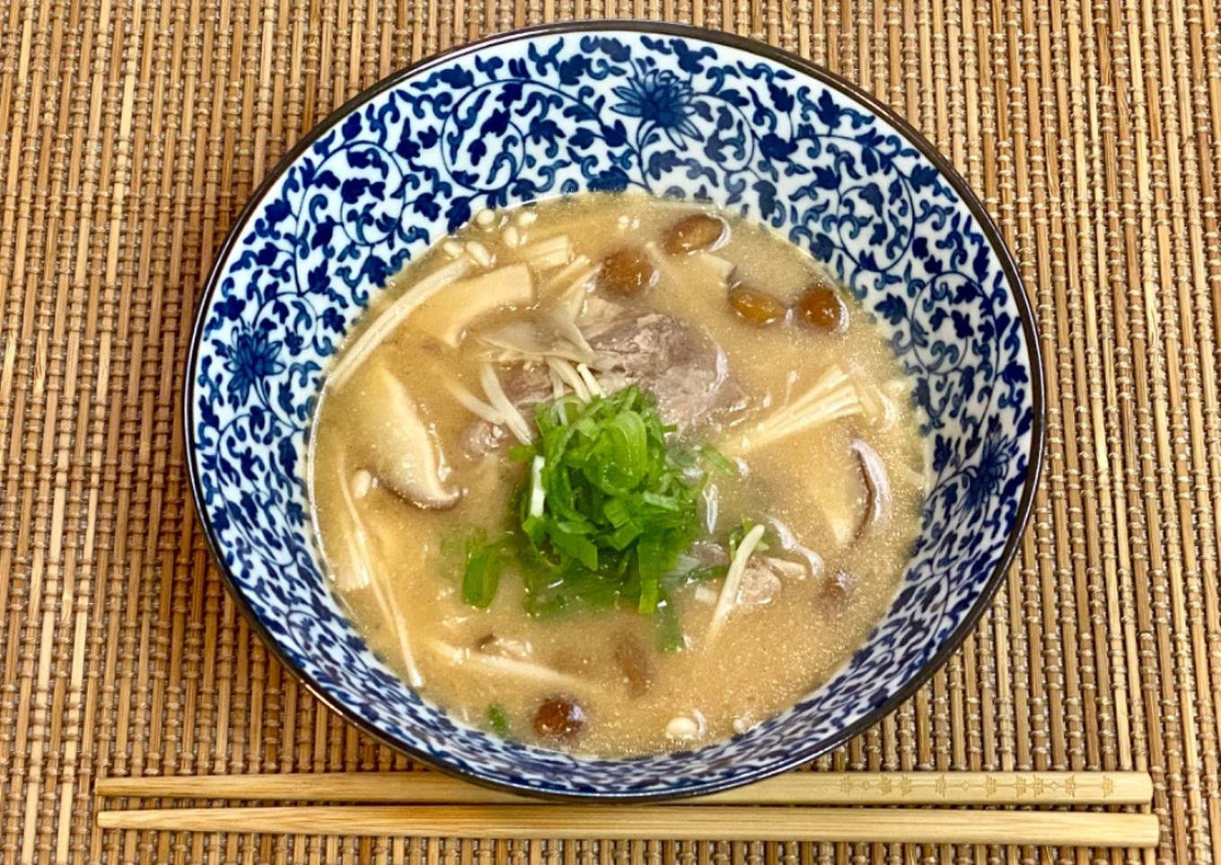 japanese mushroom miso soup 1