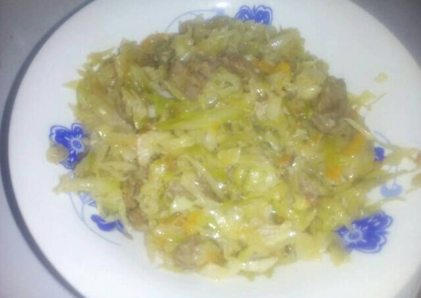 mix cabbage and beef