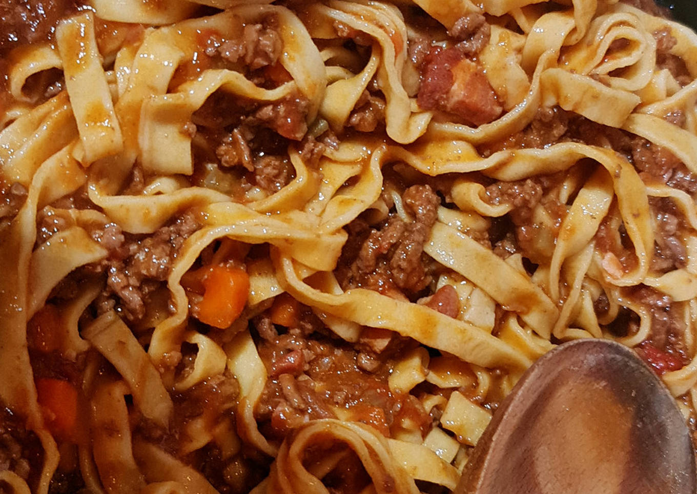traditional bolognese with tagliatelle