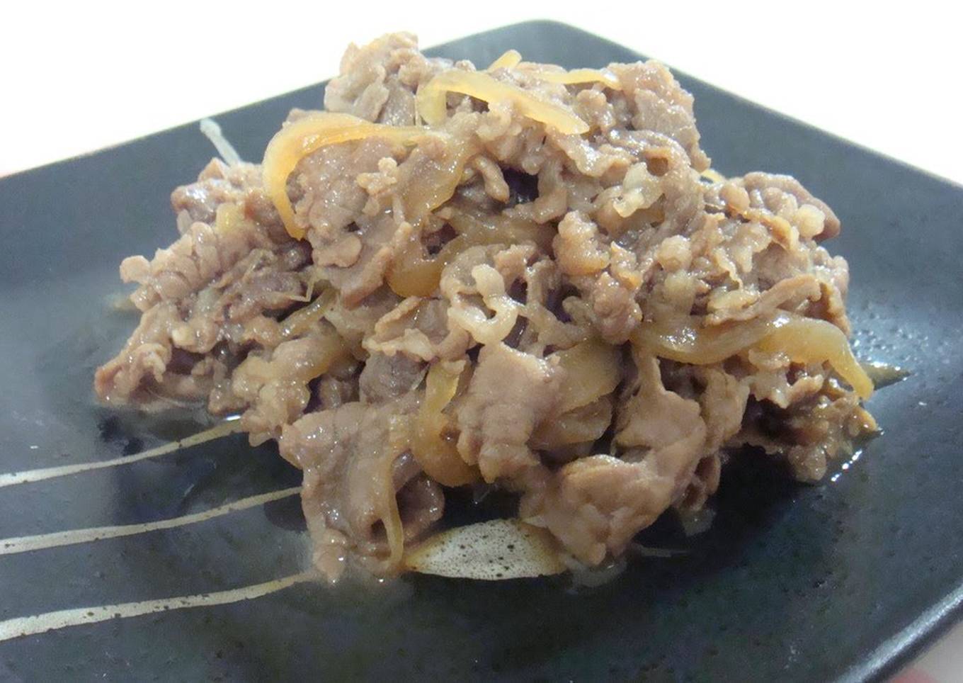 only two ingredients sukiyaki style chopped beef and onions
