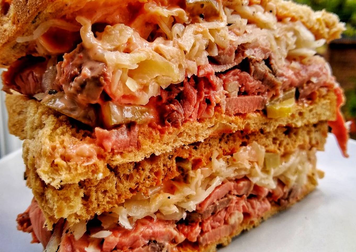 the ultimate roast beef deli sandwich