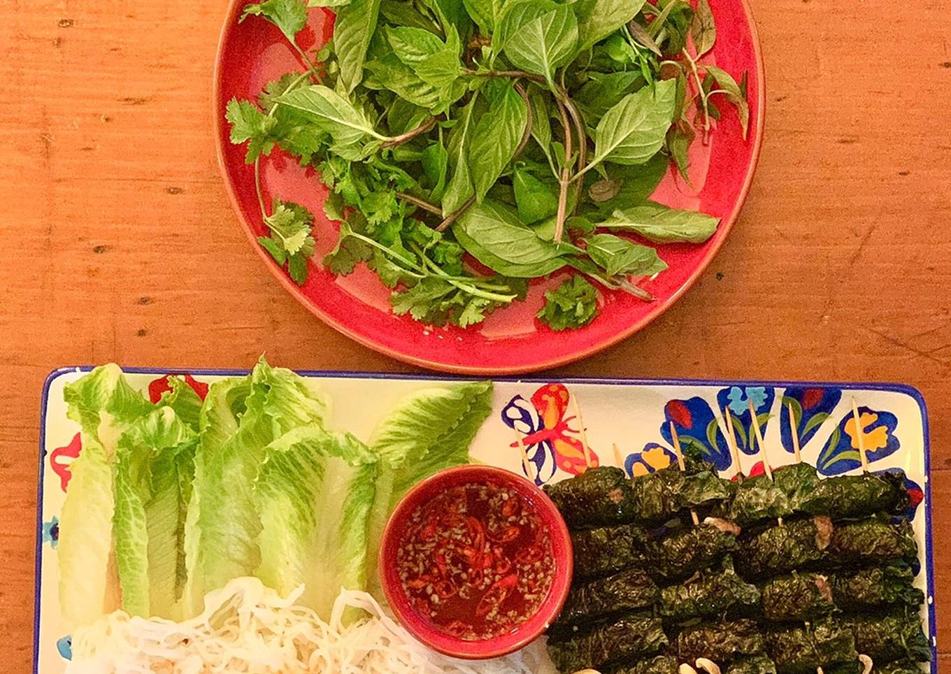 Vietnamese beef wrapped in betel leaf (Bo La Lot)