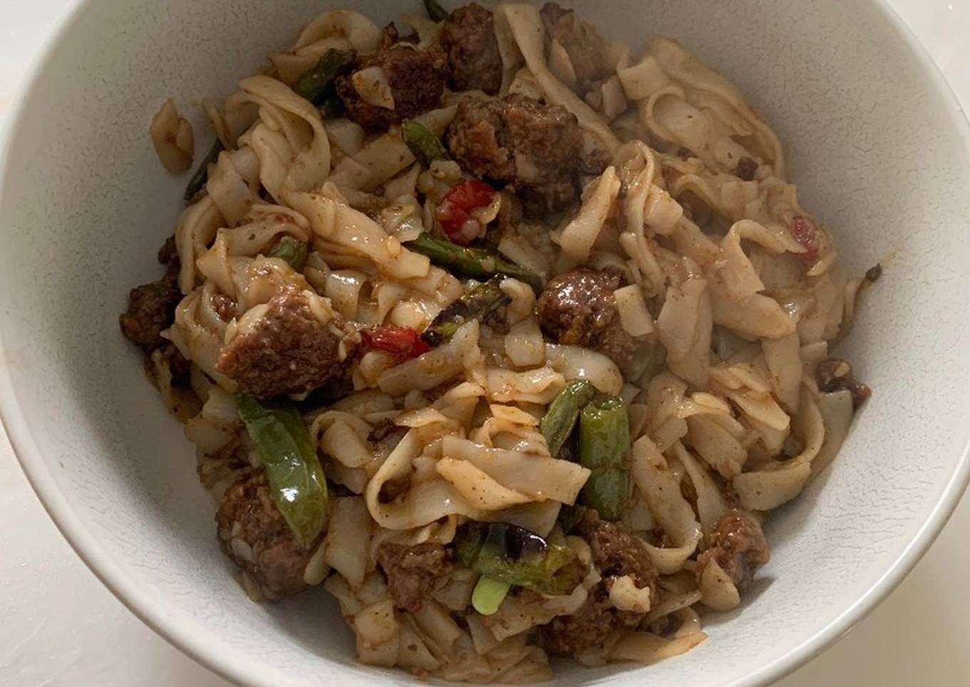 beef and asian noodle stir fry