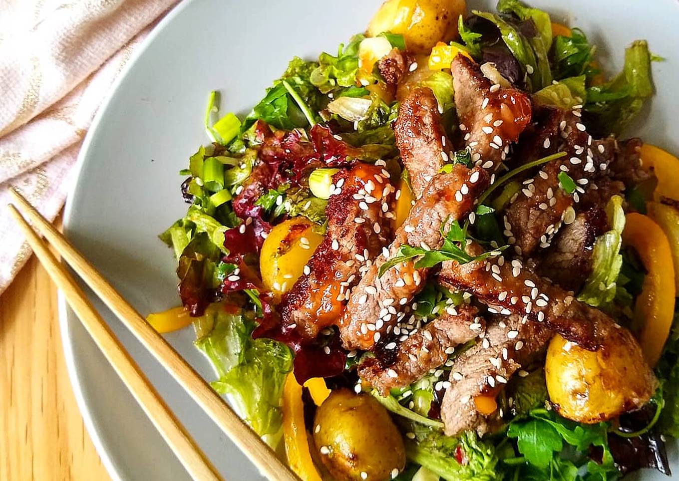 sweet chilli beef salad with jersey royals